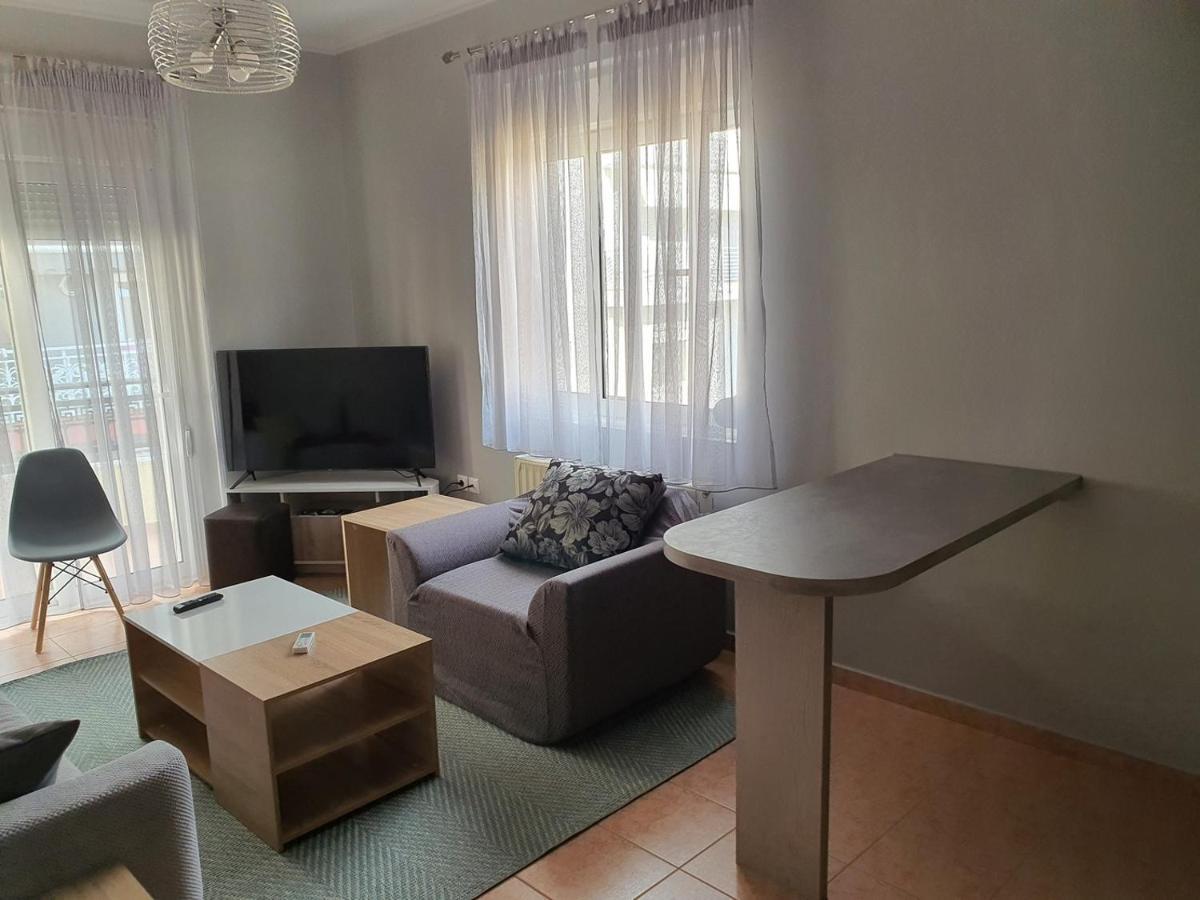 Theos Apartment Alexandroupolis Buitenkant foto