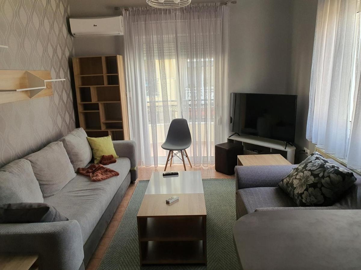 Theos Apartment Alexandroupolis Buitenkant foto