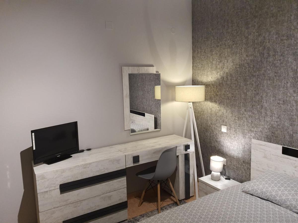 Theos Apartment Alexandroupolis Buitenkant foto