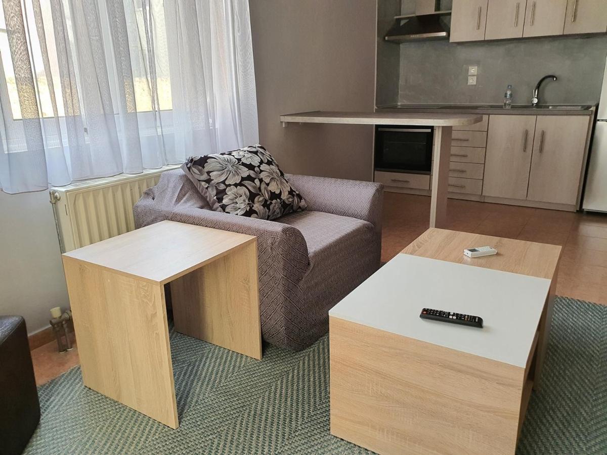 Theos Apartment Alexandroupolis Buitenkant foto