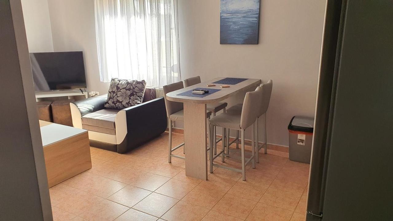 Theos Apartment Alexandroupolis Buitenkant foto
