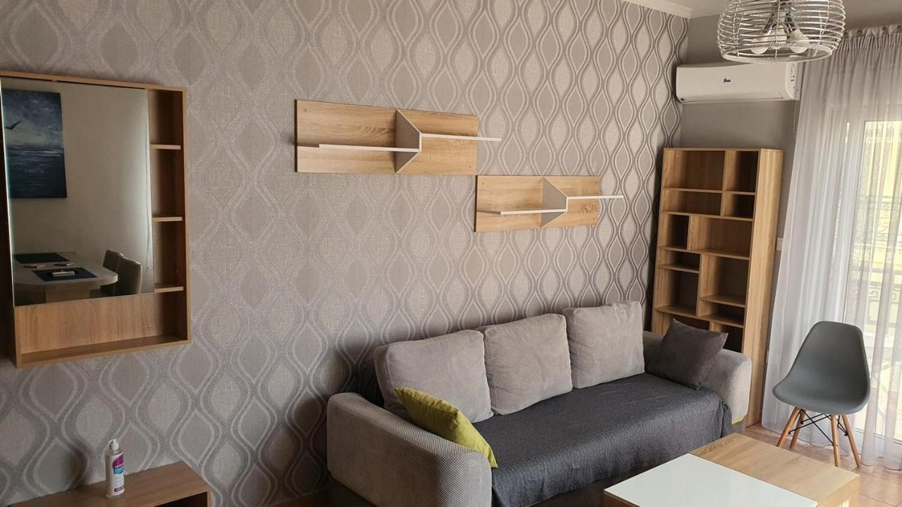 Theos Apartment Alexandroupolis Buitenkant foto