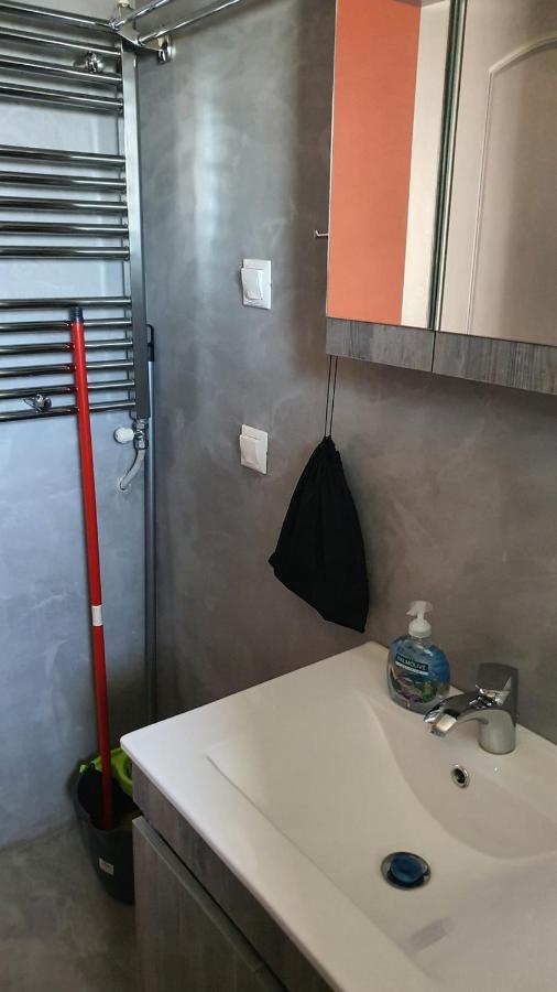 Theos Apartment Alexandroupolis Buitenkant foto