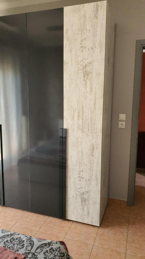 Theos Apartment Alexandroupolis Buitenkant foto