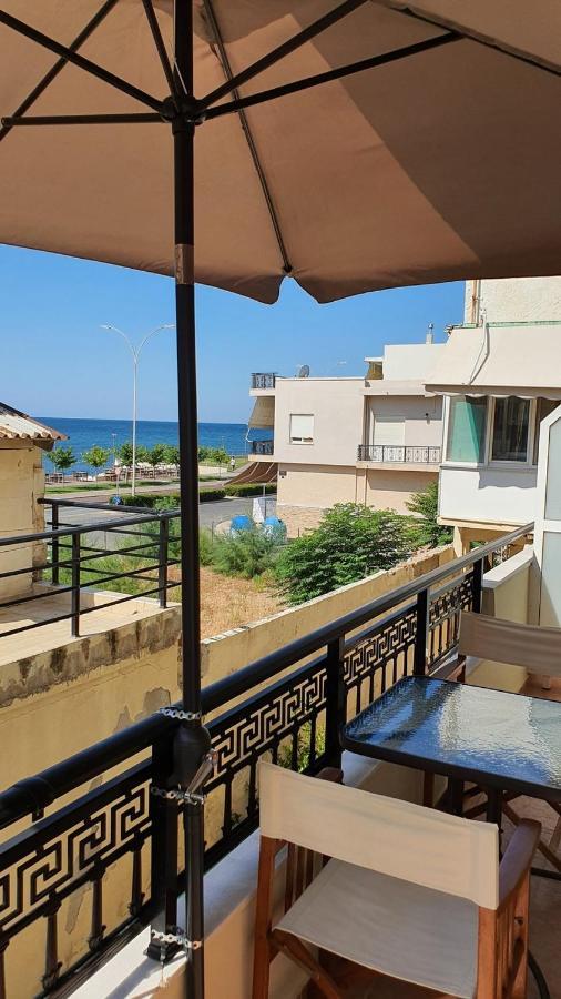 Theos Apartment Alexandroupolis Buitenkant foto