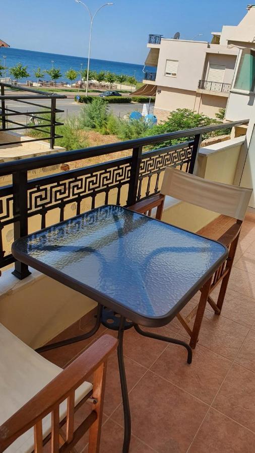Theos Apartment Alexandroupolis Buitenkant foto